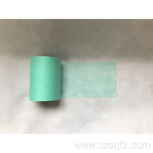 Green flat non-woven fabric